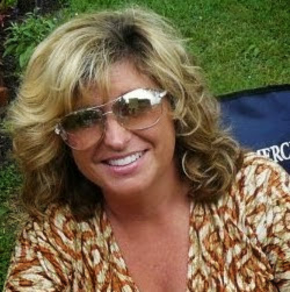 Meet your Posher, Melissa